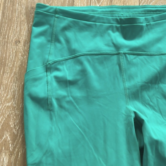 Lululemon 23" Swift Speed Crop - Picture 9 of 15